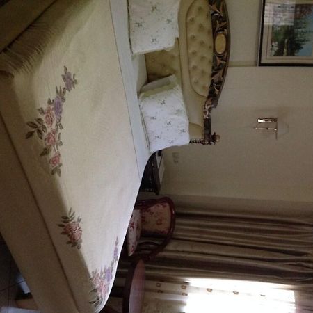 Faso Hotel Уагадугу Екстериор снимка
